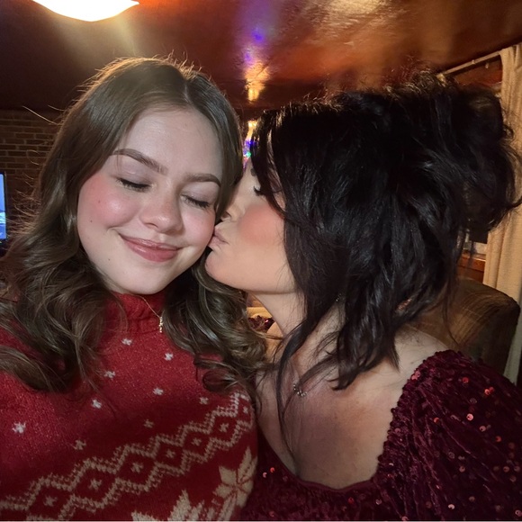 Meet your Posher, Julie - Picture 14 of 15